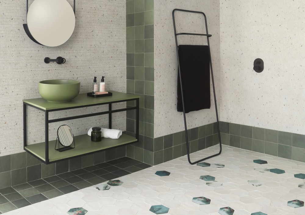 Carrelage sol antidérapant salle de bain, aspect ciment, hexagone 13,9x16 turquoise motif Kasbah InstaHouse Carmen Souk