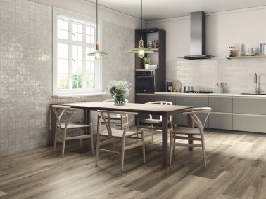 InstaHouse carrelage sol cuisine effet bois 30 x 120 couleur naturel collection Mercantour