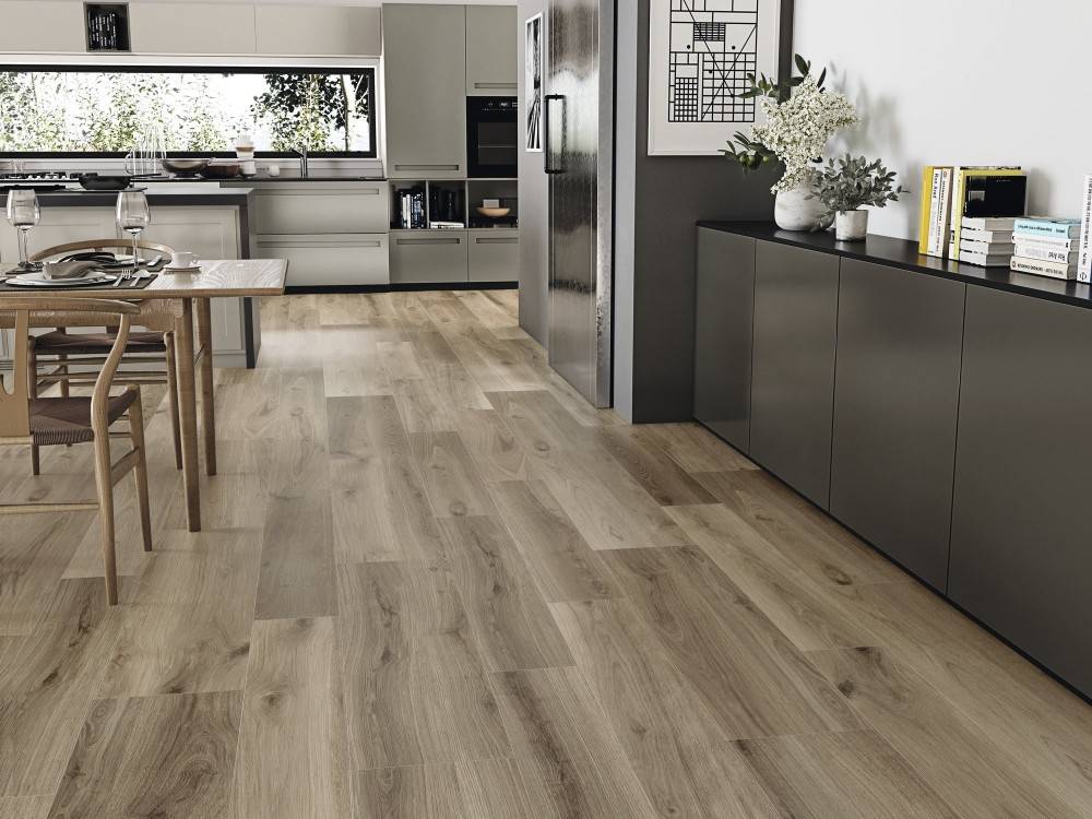 InstaHouse carrelage sol cuisine ouverte effet bois 30 x 120 couleur naturel collection Mercantour