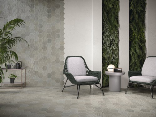Carrelage sol et mur hall salon commerce effet terre cuite hexagone tomette 13 x 15 cm cendre collection Firenze InstaHouse